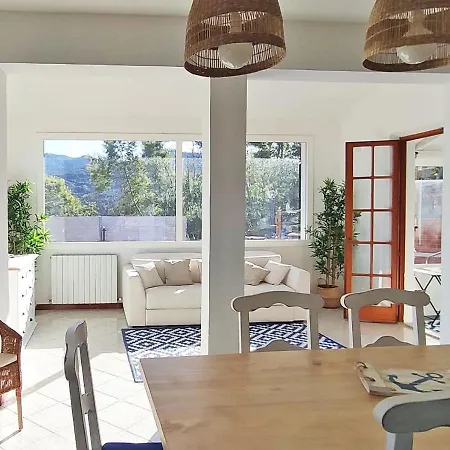 Stellamare Holiday home *